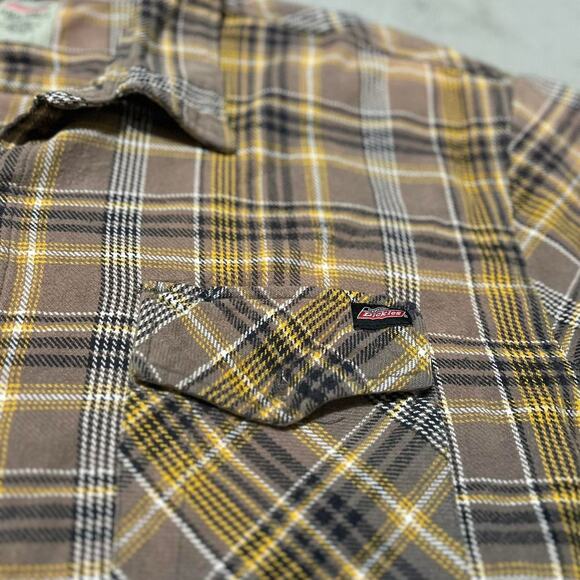 **Vintage Dickies Overshirt - Yellow Plaid Street Fashion** - Picture 2 of 4